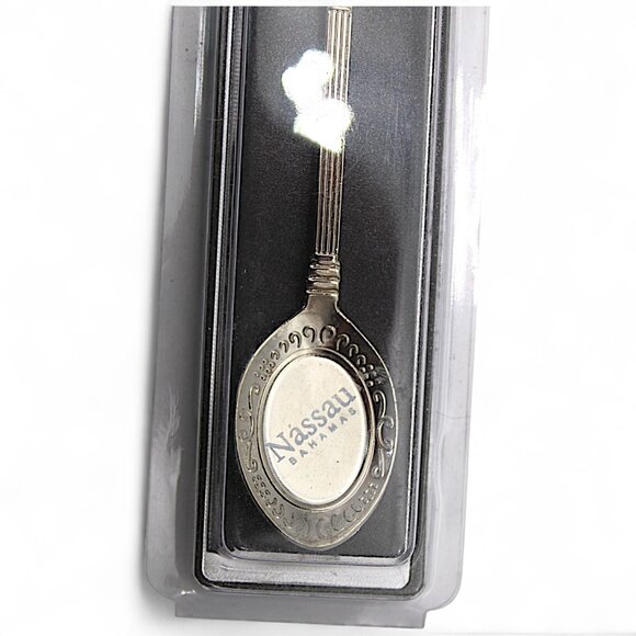 Nassau Souvenir Spoon With Heart-Shaped Dolphin Design - Picture 2 of 5